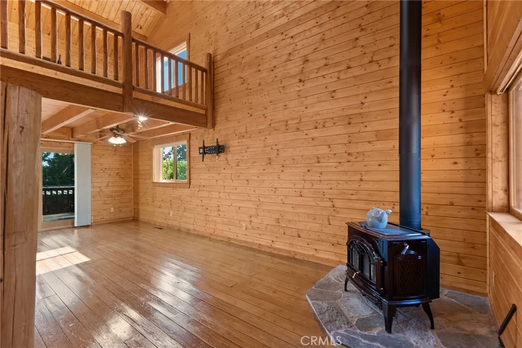 1242 Alpinview Drive, Big Bear City, California 92314 home-pic-9