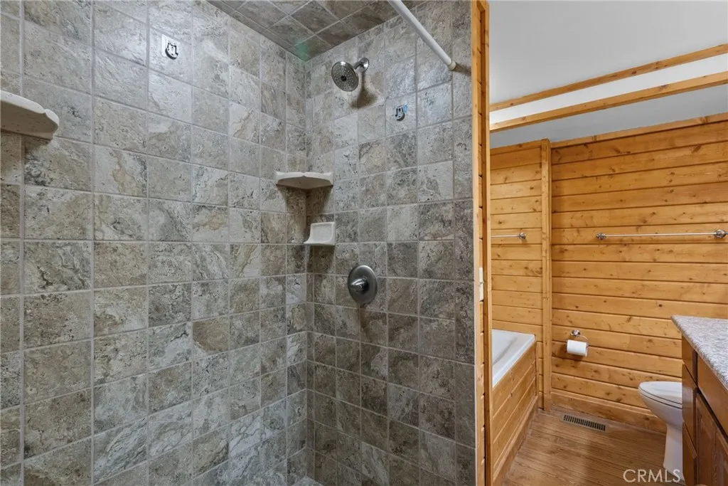 1242 Alpinview Drive, Big Bear City, California 92314 home-pic-29