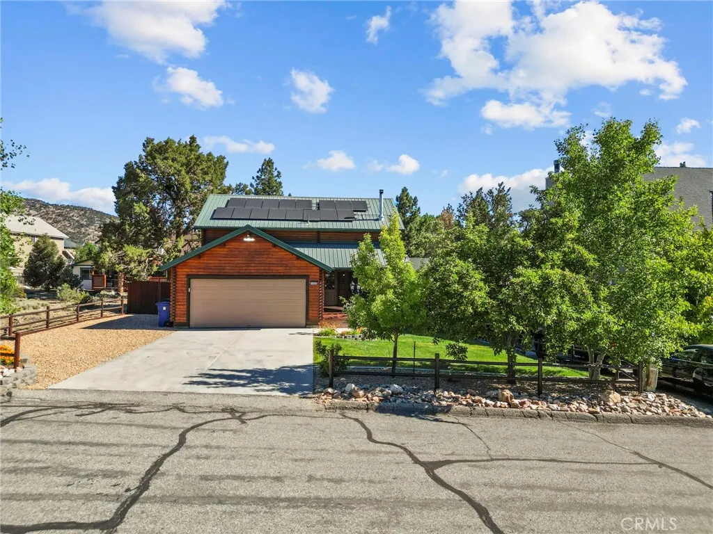 1242 Alpinview Drive, Big Bear City, California 92314 home-pic-2
