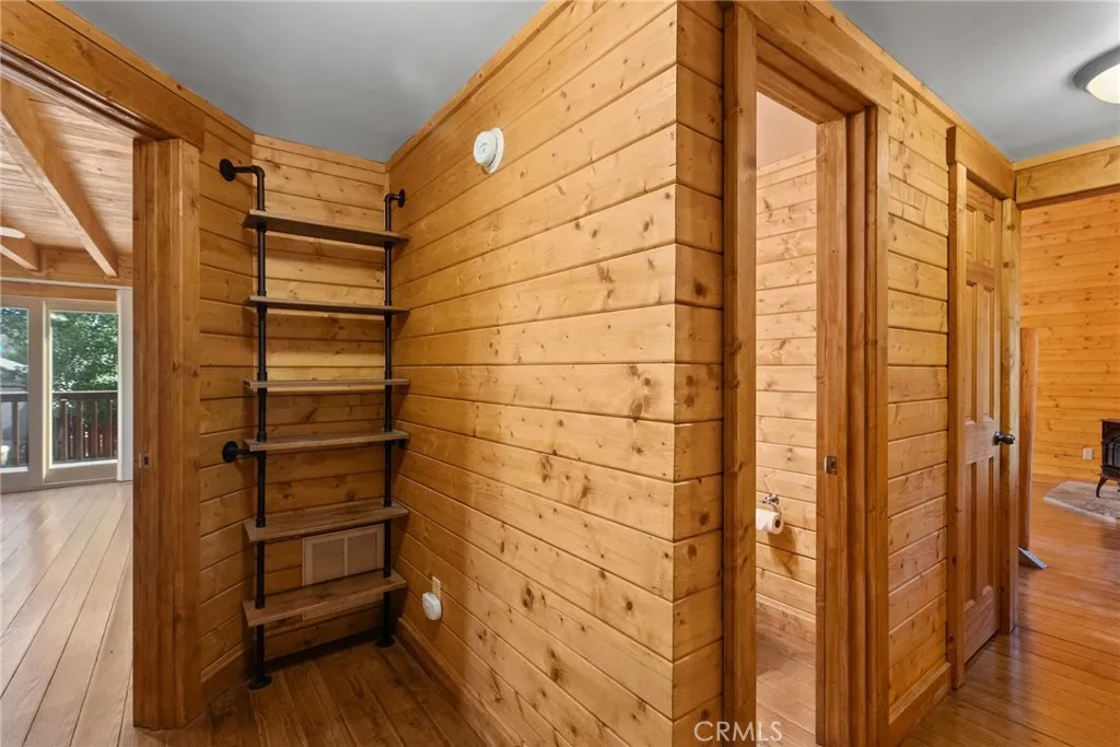 1242 Alpinview Drive, Big Bear City, California 92314 home-pic-22