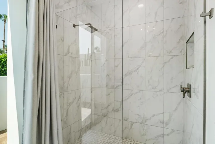 PrimaryBath1.2