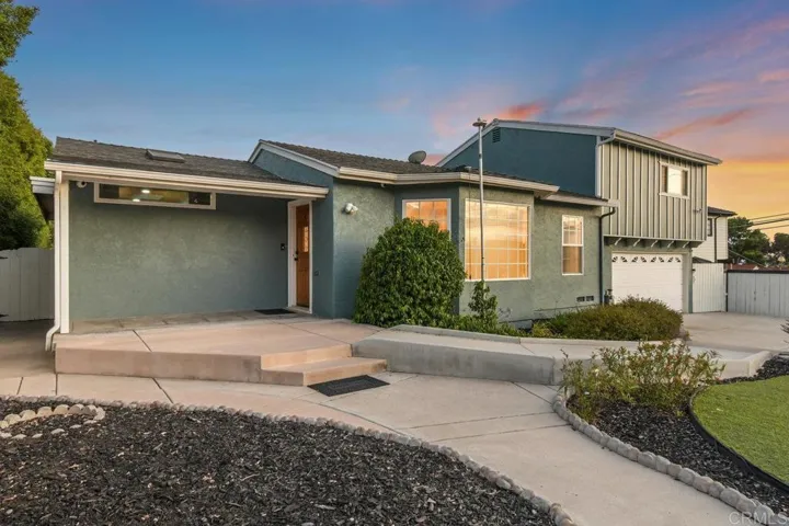 6929 Wyoming Ave, La Mesa, California 91942