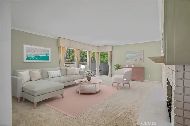 Virtually staged