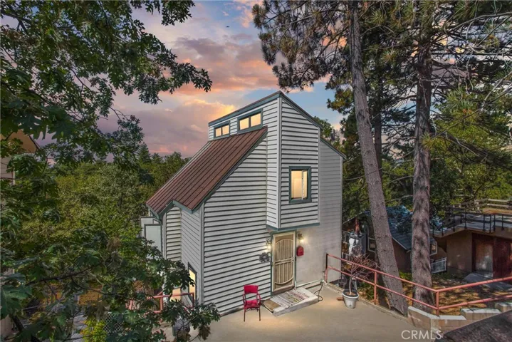 30421 Live Oak Drive, Running Springs, California 92382