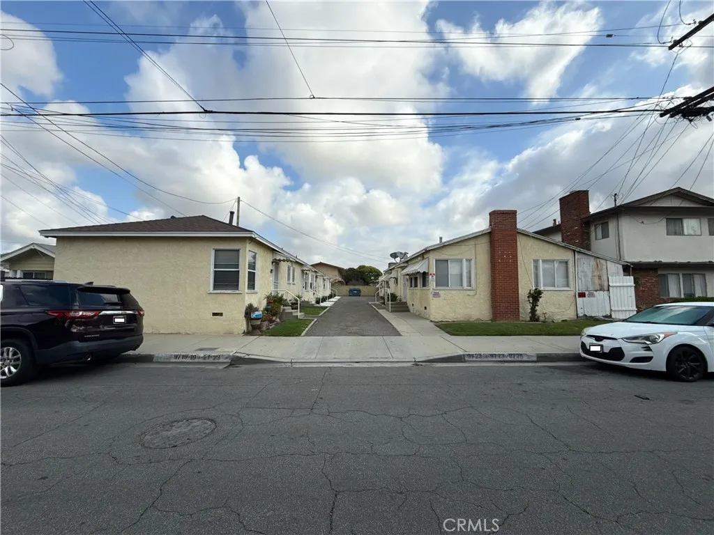 9719 Belmont Street, Bellflower, California 90706, ,Residential Income,For Sale,Belmont,DW25106296