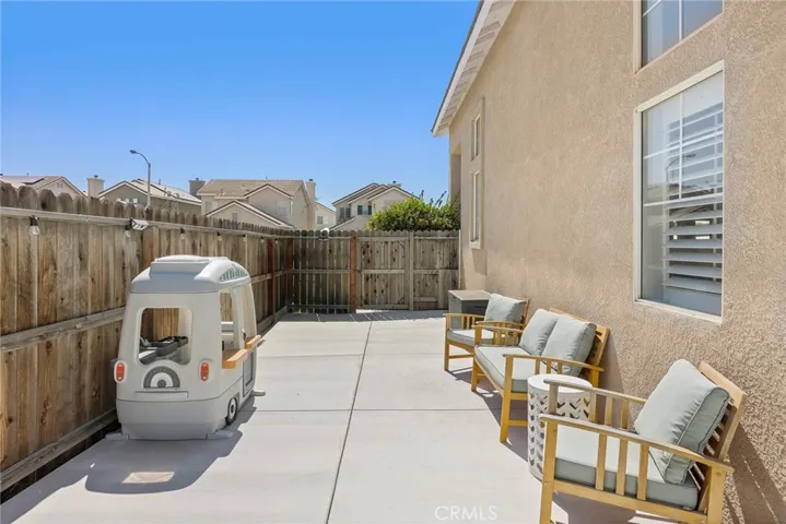 870 Clover Lane, Corona, California 92878