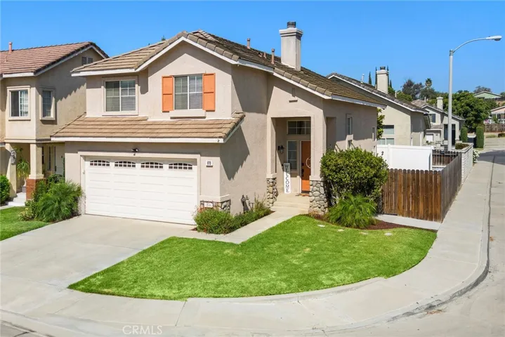 870 Clover Lane, Corona, California 92878