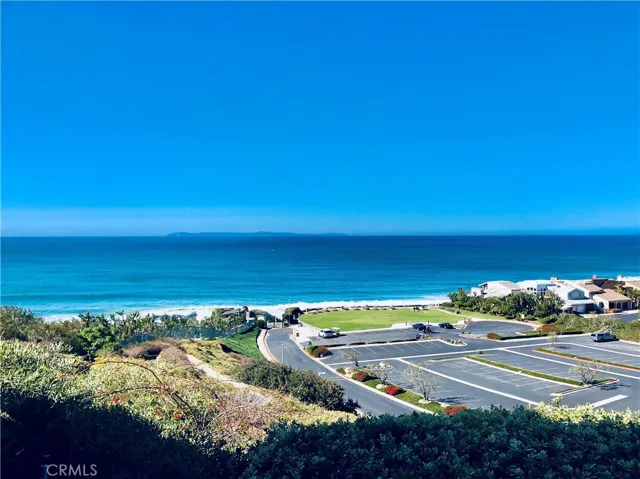 PRIVATE OCEANFRONT BLUFFTOP PARK & PARKING LOT