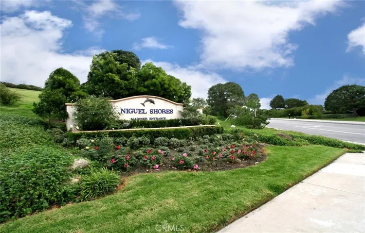 NIGUEL SHORES COMMUNITY