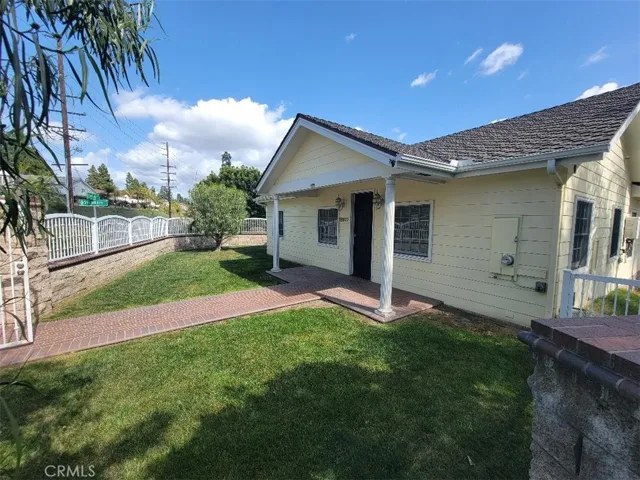 18972 Santiago Boulevard, Villa Park, California 92861