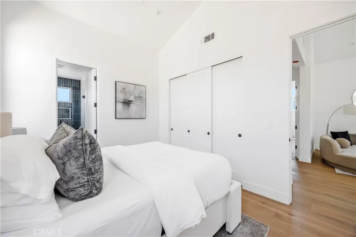 2102 Marshallfield Lane B, Redondo Beach, California 90278