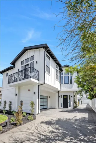 2102 Marshallfield Lane B, Redondo Beach, California 90278