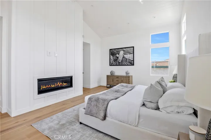 2102 Marshallfield Lane B, Redondo Beach, California 90278