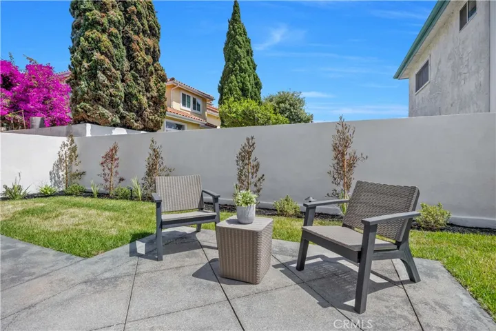 2102 Marshallfield Lane B, Redondo Beach, California 90278