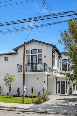 2102 Marshallfield Lane B, Redondo Beach, California 90278