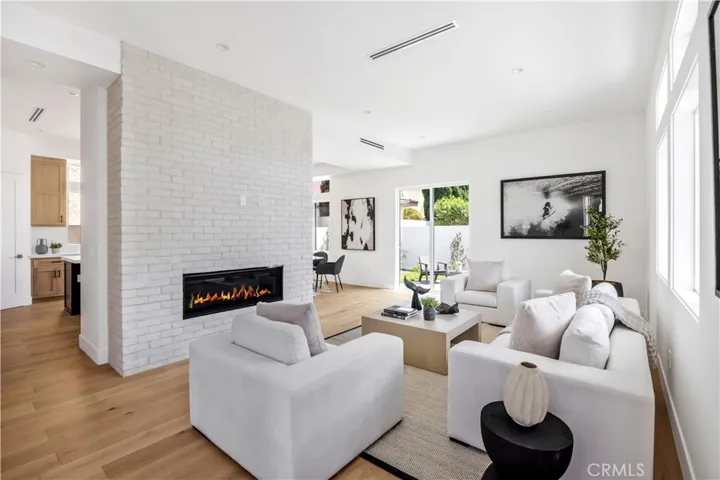 2102 Marshallfield Lane B, Redondo Beach, California 90278