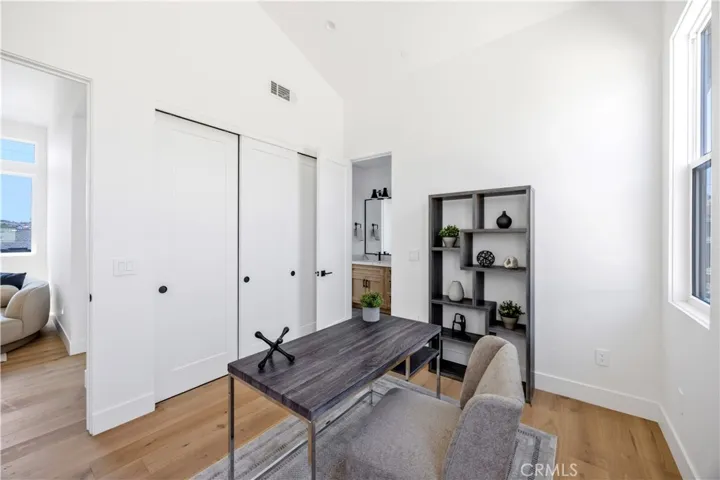 2102 Marshallfield Lane B, Redondo Beach, California 90278