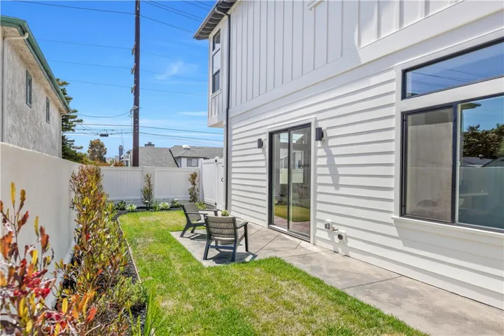 2102 Marshallfield Lane B, Redondo Beach, California 90278