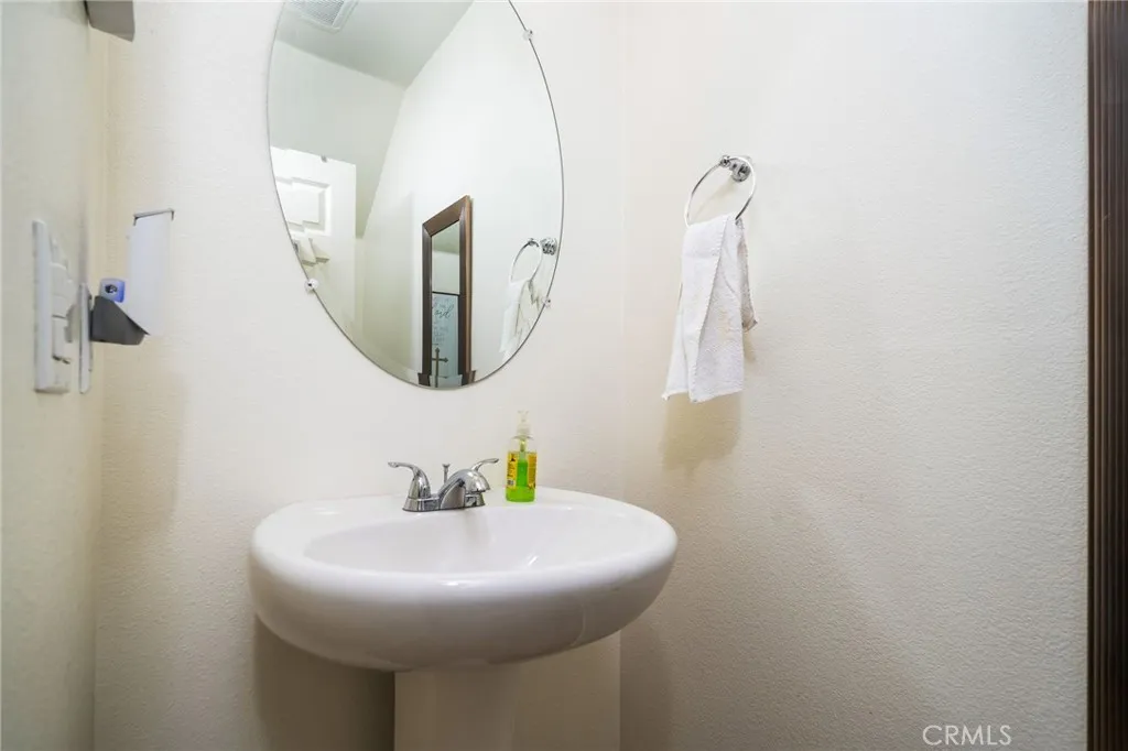797 Plum Lane, Pomona, California 91767 home-pic-14