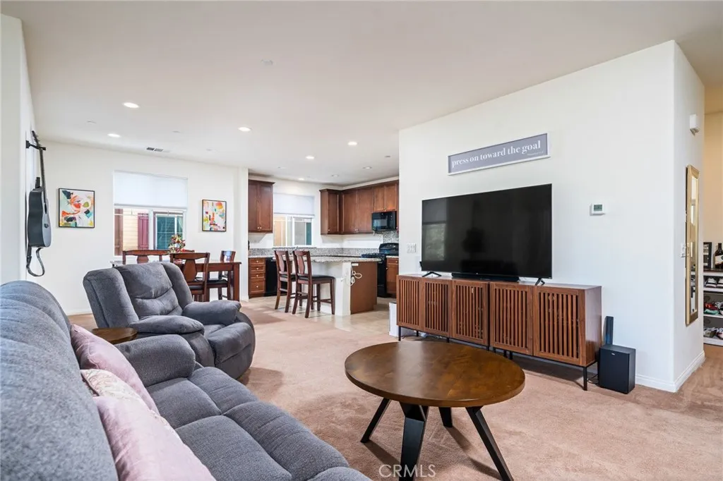 797 Plum Lane, Pomona, California 91767 home-pic-6