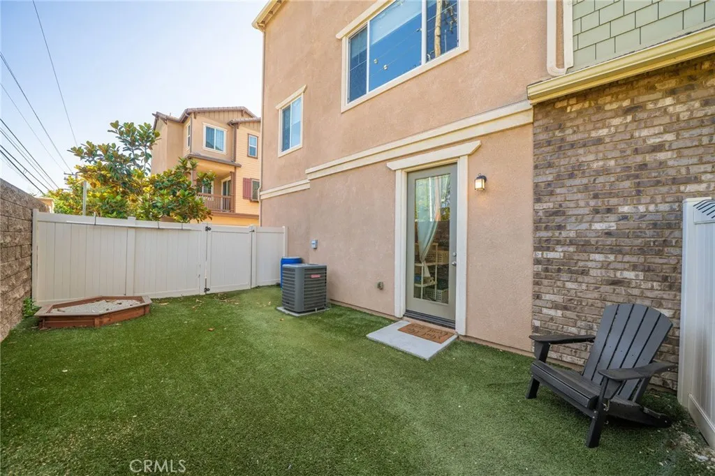 797 Plum Lane, Pomona, California 91767 home-pic-23