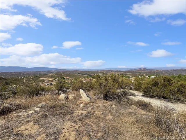 43175 Osage Road, Hemet, California 92544