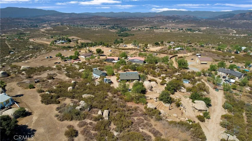 43175 Osage Road, Hemet, California 92544