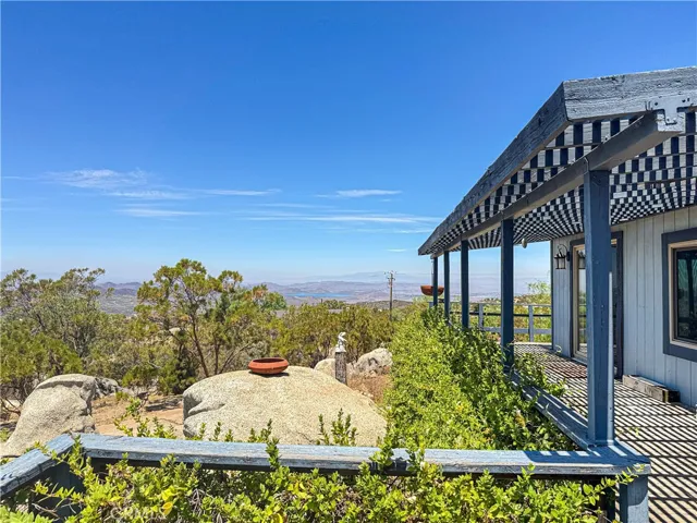 43175 Osage Road, Hemet, California 92544
