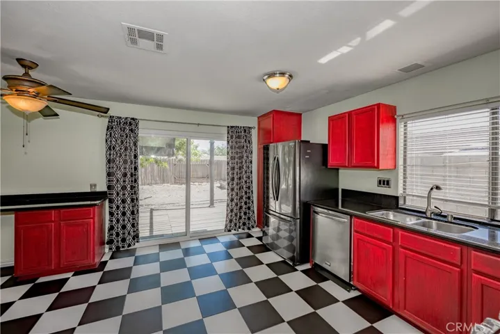 2917 Fairfield Avenue, Palmdale, California 93550