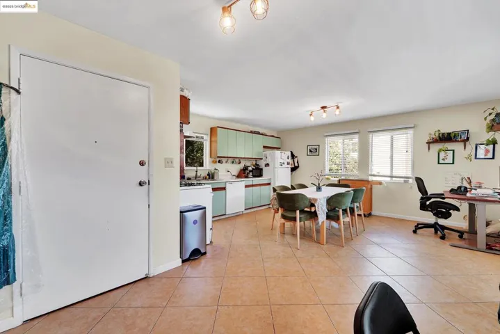 567 Vernon St, Oakland, California 94610