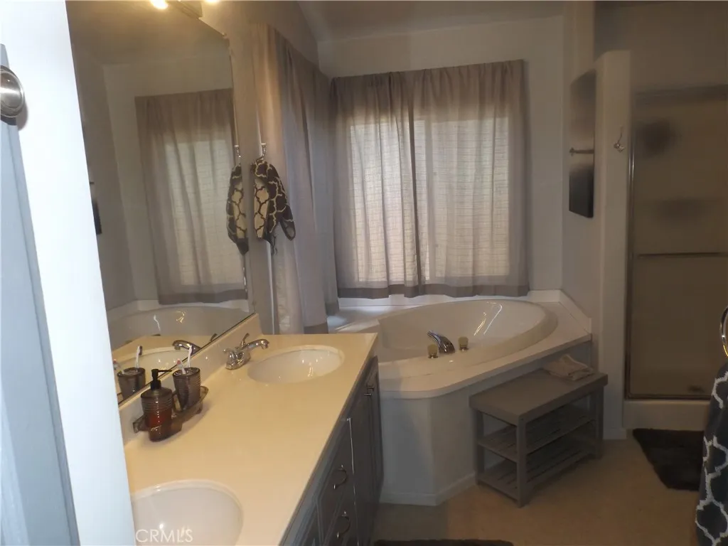 19842 Canyon View Drive, Canyon Country, California 91351 home-pic-35