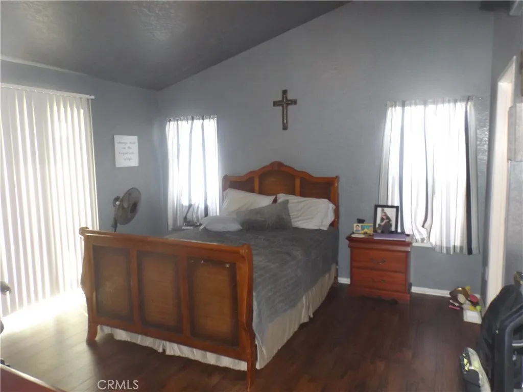 19842 Canyon View Drive, Canyon Country, California 91351 home-pic-42