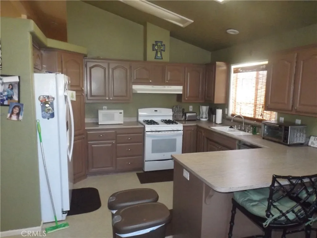 19842 Canyon View Drive, Canyon Country, California 91351 home-pic-14