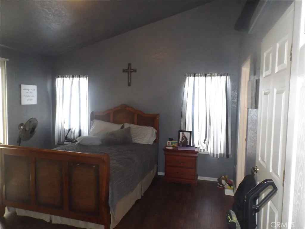19842 Canyon View Drive, Canyon Country, California 91351 home-pic-31