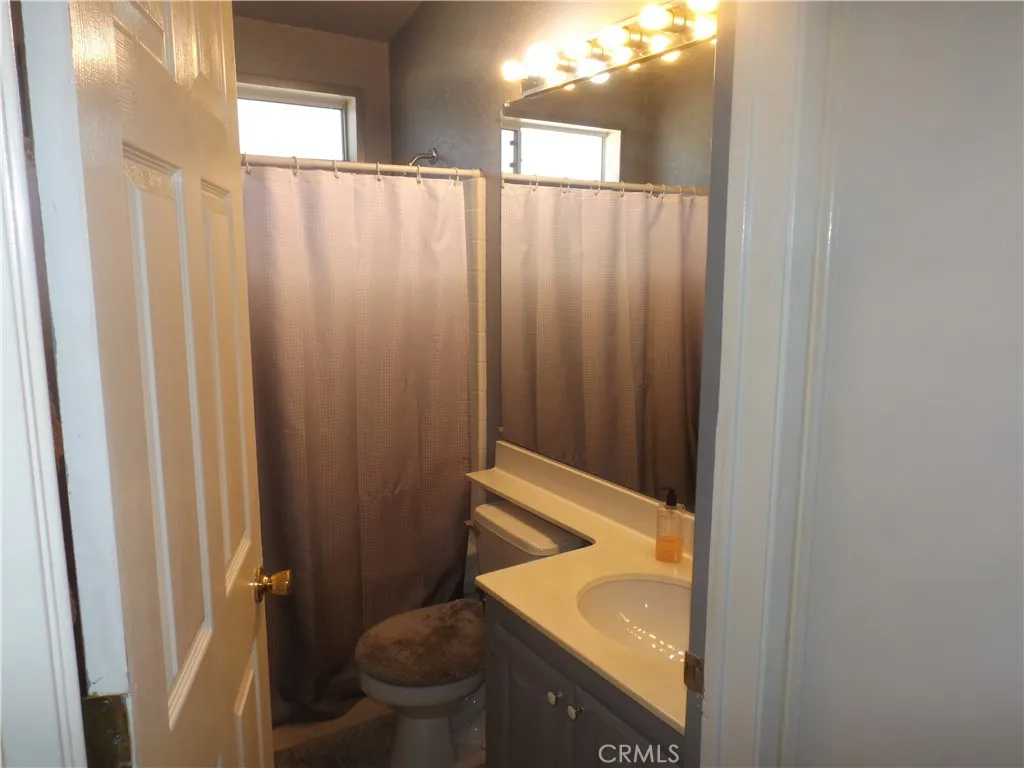 19842 Canyon View Drive, Canyon Country, California 91351 home-pic-23