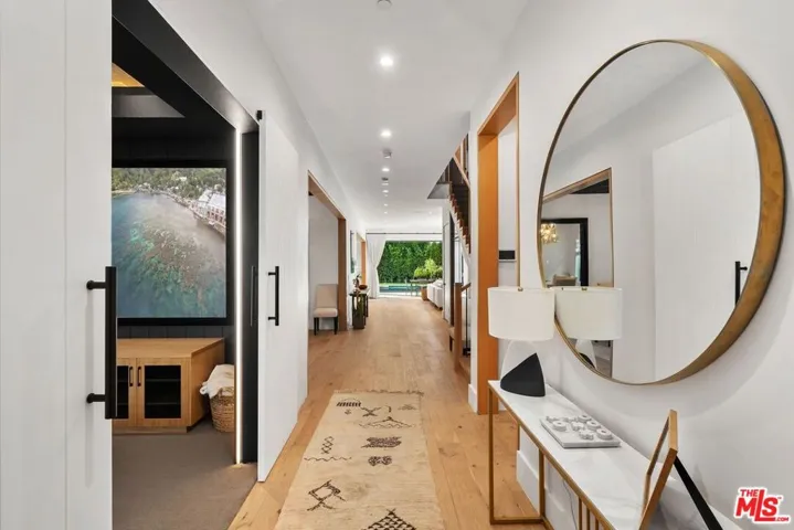 4937 Rubio Avenue, Encino, California 91436
