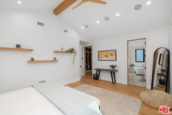 4937 Rubio Avenue, Encino, California 91436