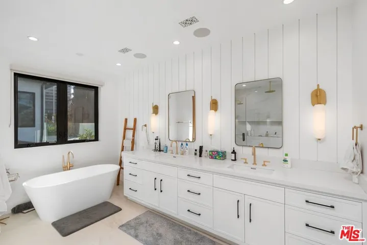 4937 Rubio Avenue, Encino, California 91436