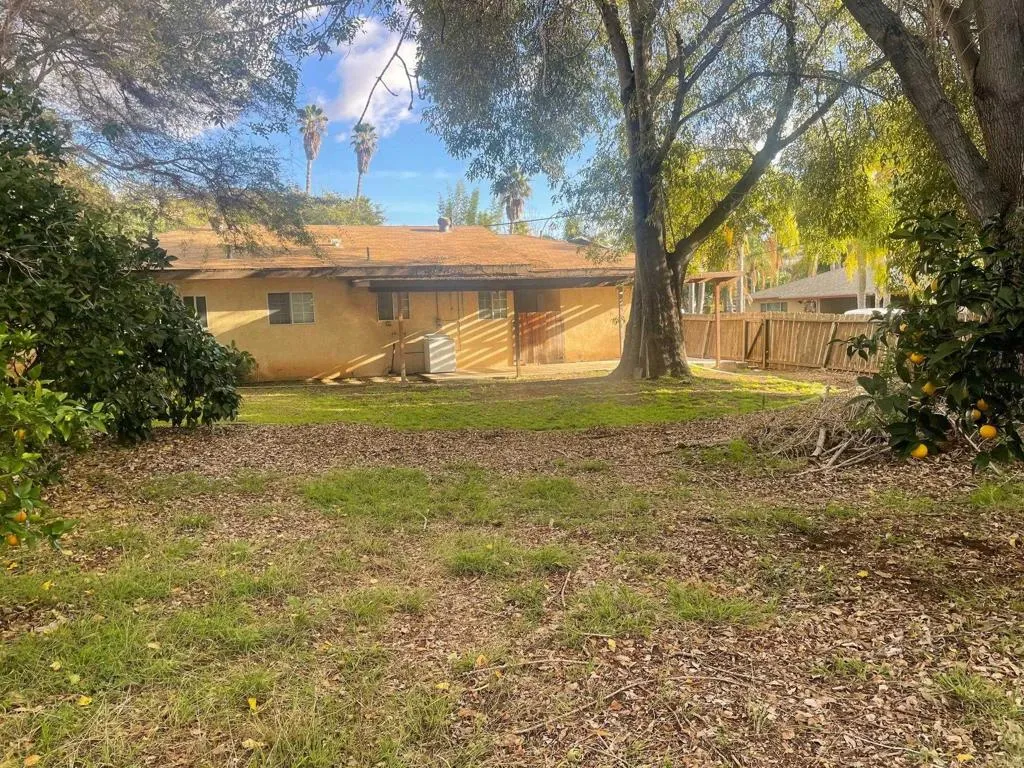 223 Vista Glen Lane, Vista, California 92084 home-pic-23