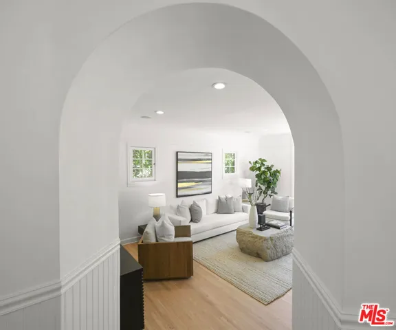 10520 Almayo Avenue, Los Angeles, California 90064