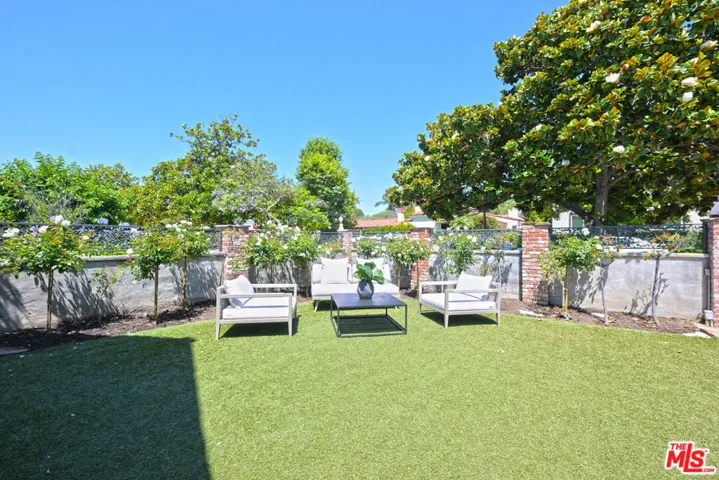 10520 Almayo Avenue, Los Angeles, California 90064