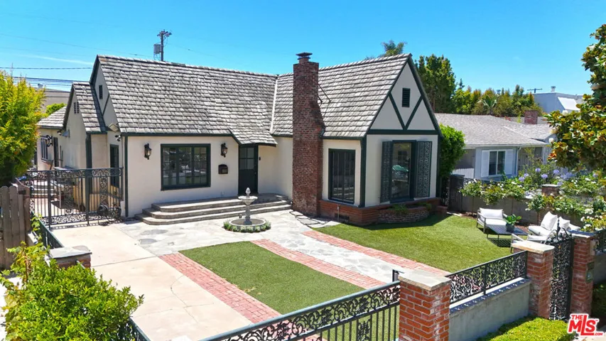 10520 Almayo Avenue, Los Angeles, California 90064