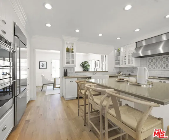 10520 Almayo Avenue, Los Angeles, California 90064