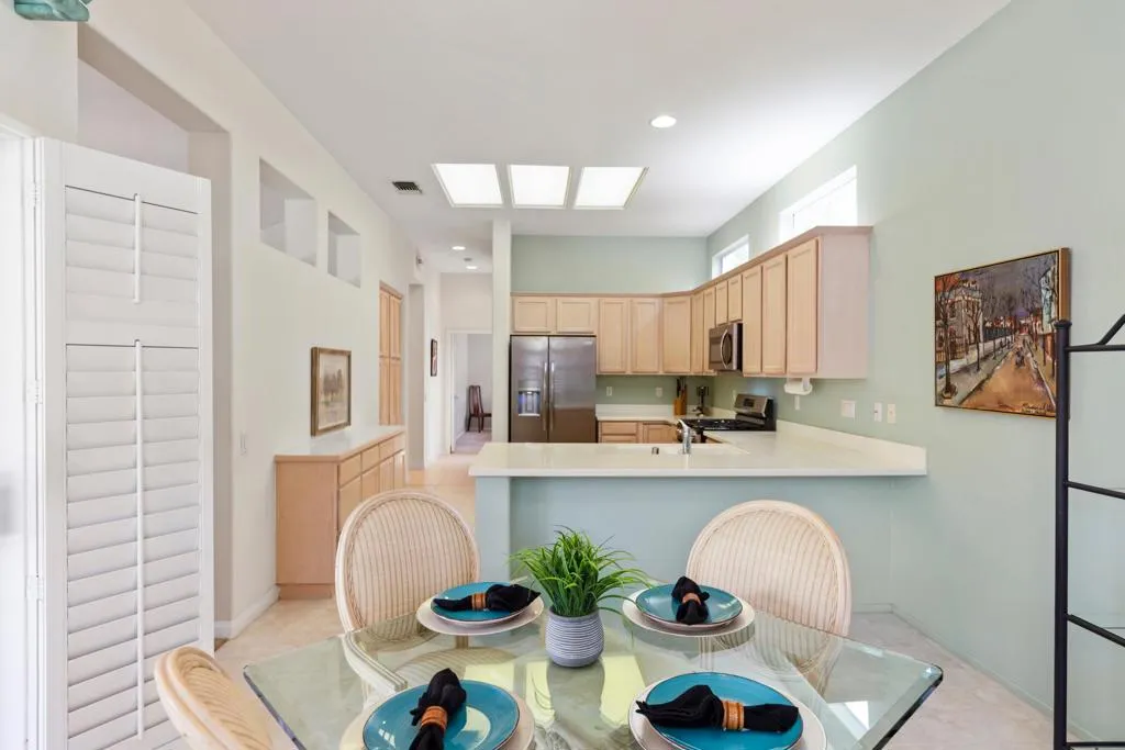 37549 Turnberry Isle Drive, Palm Desert, California 92211 home-pic-9