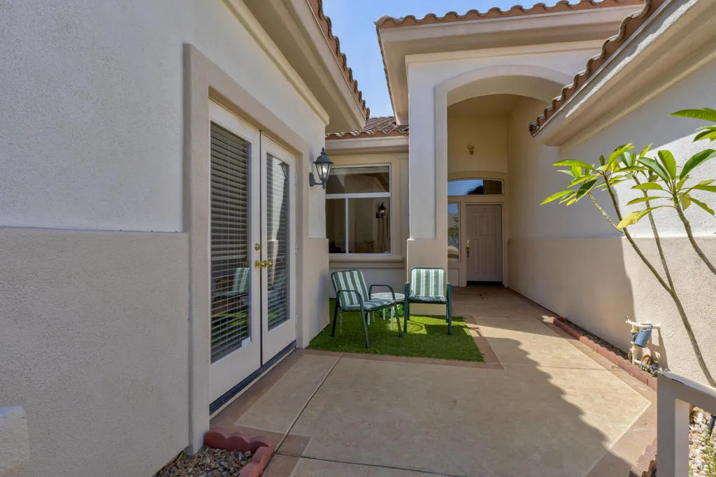 37549 Turnberry Isle Drive, Palm Desert, California 92211 home-pic-2