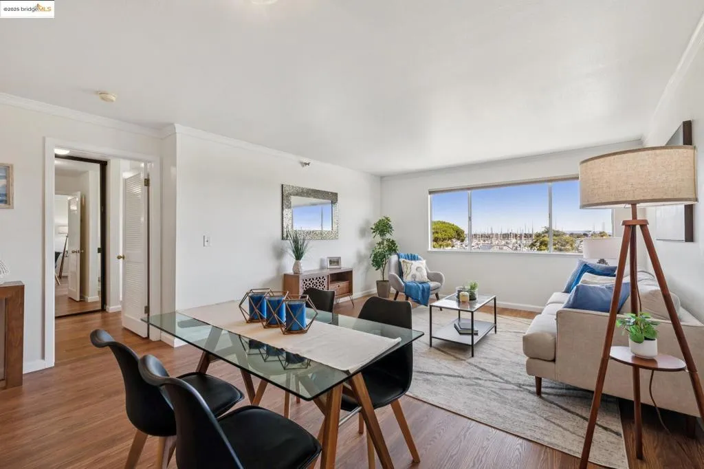 1205 Melville Sq 304, Richmond, California 94804 home-pic-8