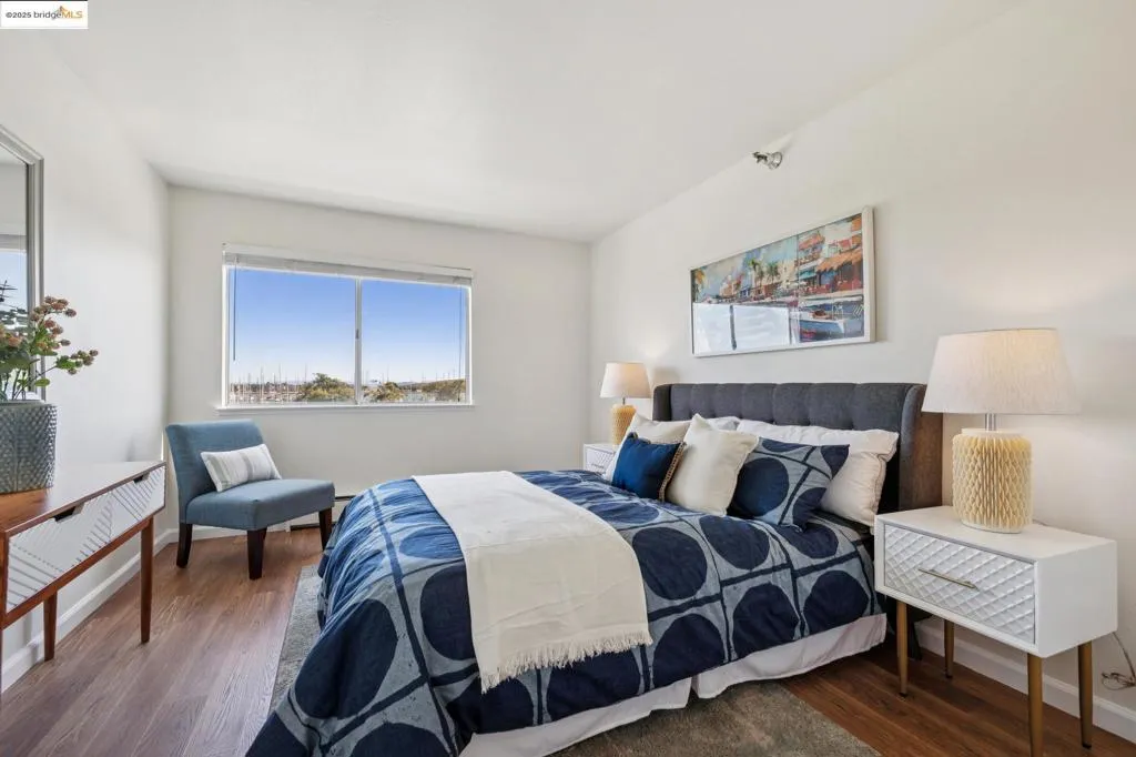 1205 Melville Sq 304, Richmond, California 94804 home-pic-17