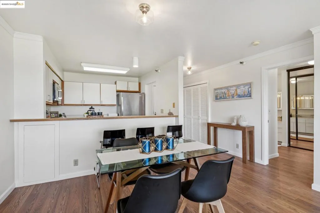 1205 Melville Sq 304, Richmond, California 94804 home-pic-12