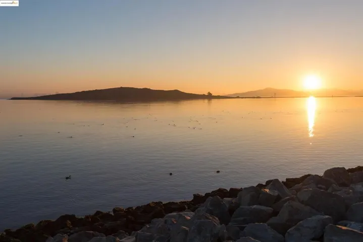 Marina Bay Lifestyle