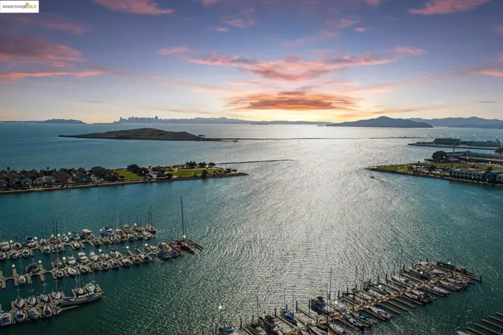 Marina Bay Lifestyle